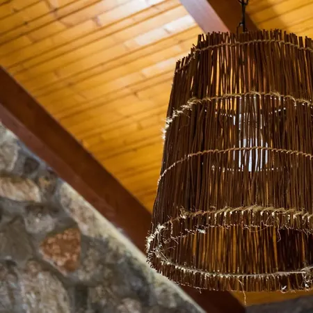 Patras Stonehouse With Large Yard - πέτρινο σπίτι με αυλή *