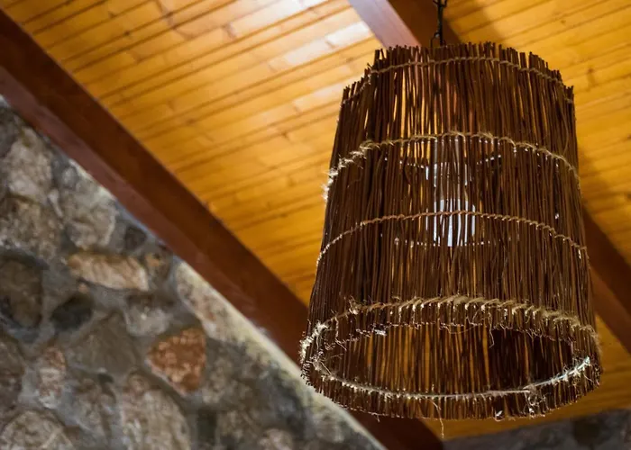 Patras Stonehouse With Large Yard - πέτρινο σπίτι με αυλή *